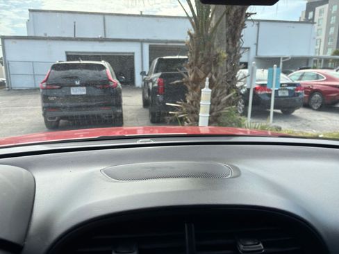 Used 2025 Kia Soul LX w/ LX Technology Package image 17