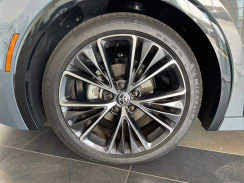 Certified 2025 Toyota Prius XLE image 26