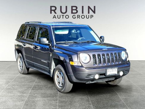 Used 2016 Jeep Patriot Sport image 1