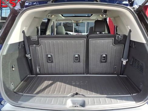 New 2026 Nissan Pathfinder Platinum AWD/4WD image 17