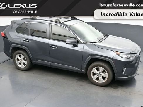 Used 2019 Toyota RAV4 XLE w/ Convenience Package FWD image 42