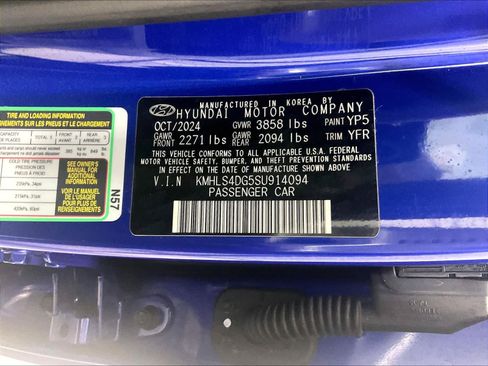 Used 2025 Hyundai Elantra SEL image 36