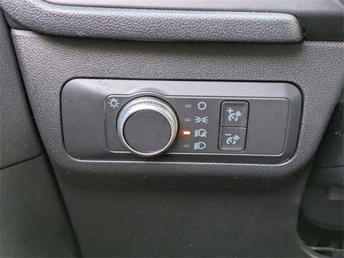 Used 2020 Ford Escape SE image 26