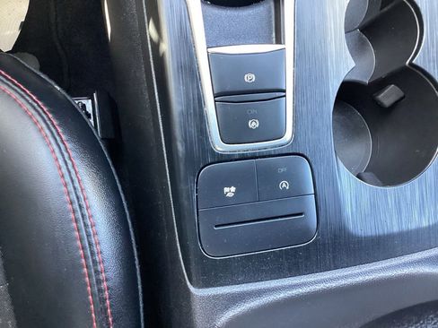 Used 2025 Ford Escape ST-Line AWD/4WD image 35