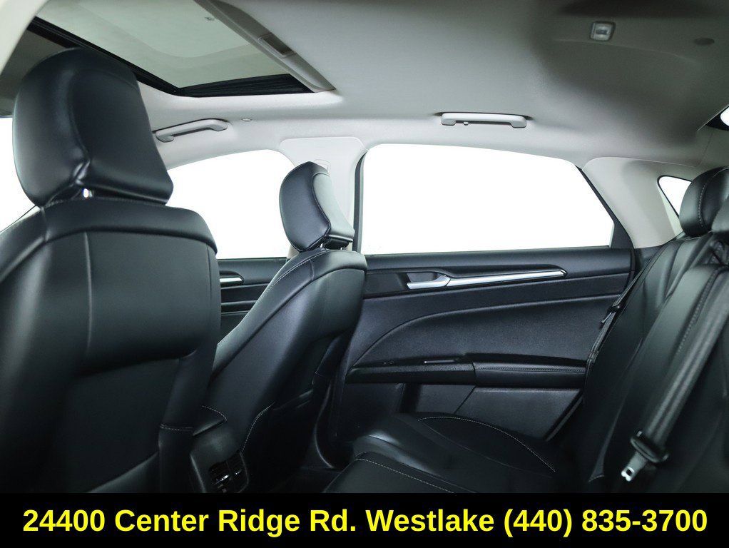 Used 2020 Ford Fusion Titanium FWD image 15