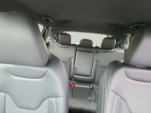 New 2026 Jeep Compass Latitude AWD/4WD image 21