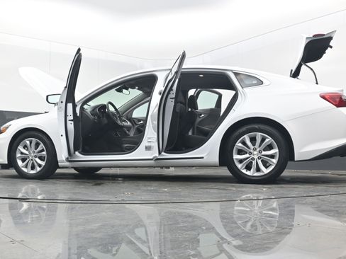 Used 2024 Chevrolet Malibu LT image 43