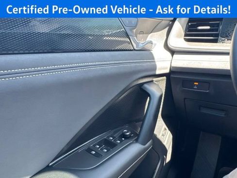 Certified 2026 Volkswagen Tiguan SE w/ Panoramic Sunroof Package AWD/4WD image 21