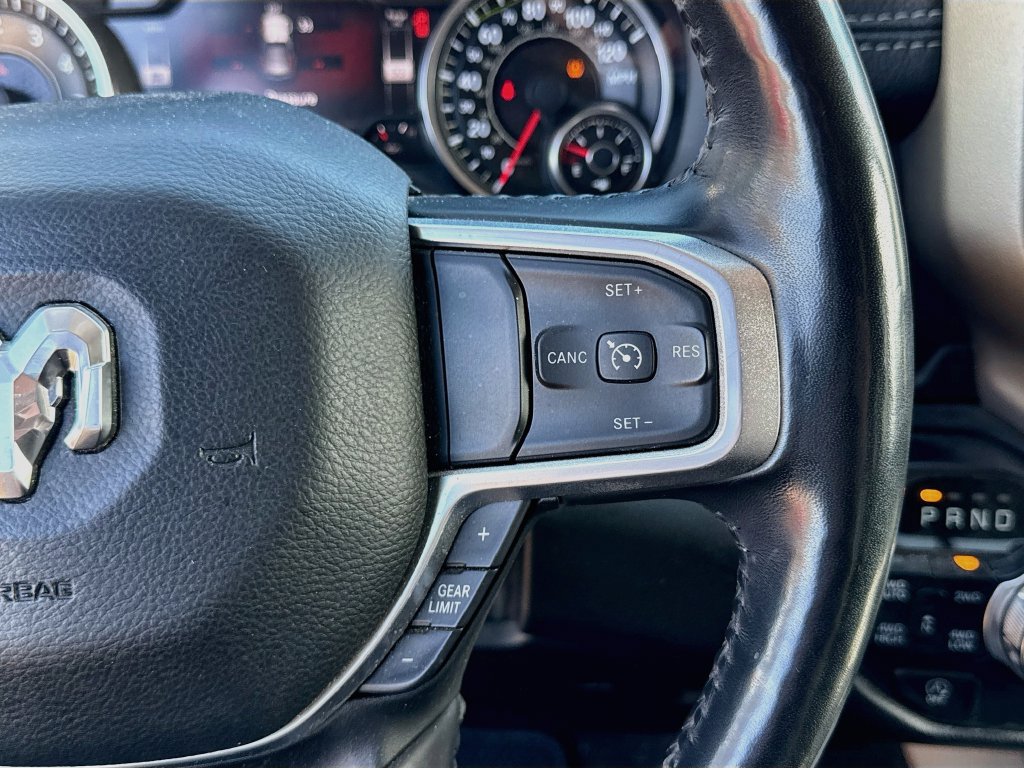 Used 2020 RAM 1500 Laramie AWD/4WD image 18