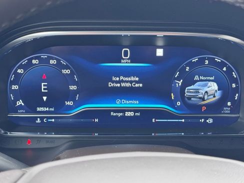 Used 2022 Chevrolet Tahoe LT w/ LT Signature Package image 14