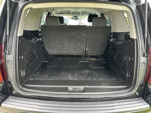 Used 2017 Chevrolet Tahoe Special Service 4x4 4dr SUV w/ Max Trailering Package image 19