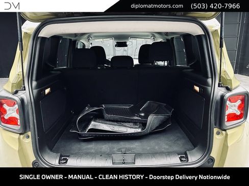 Used 2015 Jeep Renegade Latitude w/ Cold Weather Group II AWD/4WD image 45