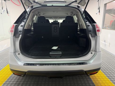 Used 2016 Nissan Rogue SV image 15