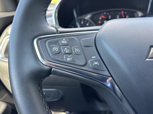 Used 2023 Chevrolet Equinox LT w/ Driver Convenience Package AWD/4WD image 31