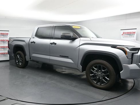 Used 2023 Toyota Tundra SR5 AWD/4WD image 2