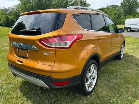 Used 2016 Ford Escape Titanium w/ Equipment Group 301A AWD/4WD image 3