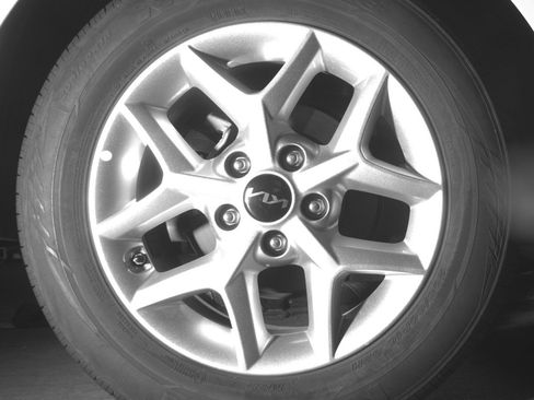 Used 2025 Kia Soul LX w/ LX Technology Package FWD image 15