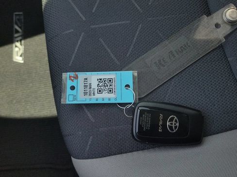 Certified 2023 Toyota RAV4 XLE FWD image 31