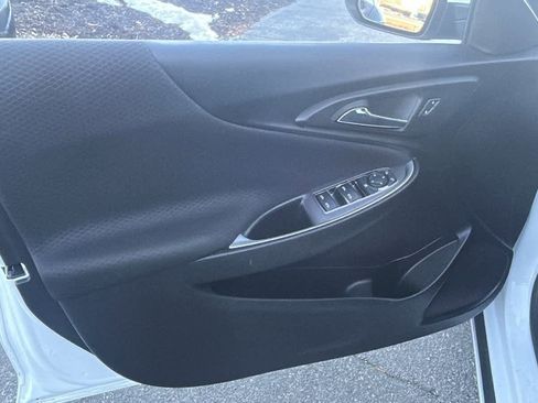 Used 2023 Chevrolet Malibu LT image 14