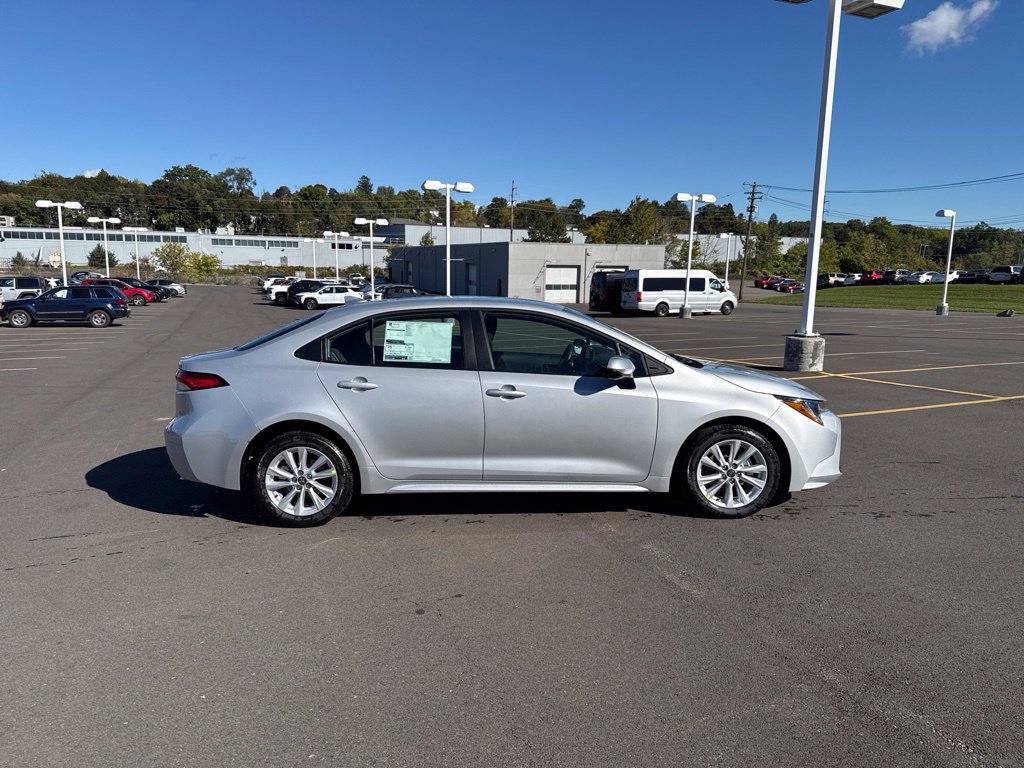 New 2027 Toyota Corolla LE w/ LE Premium Package FWD image 2