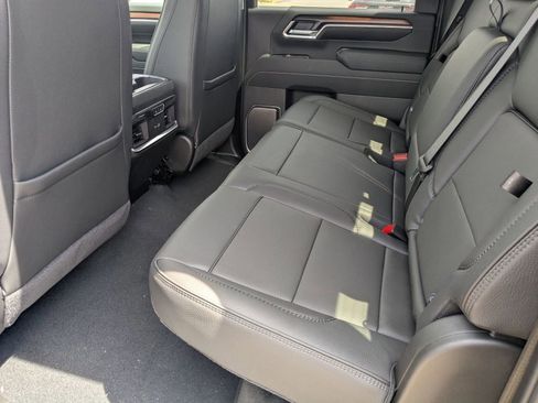 New 2025 GMC Sierra 2500 Denali w/ Denali Reserve Package image 24