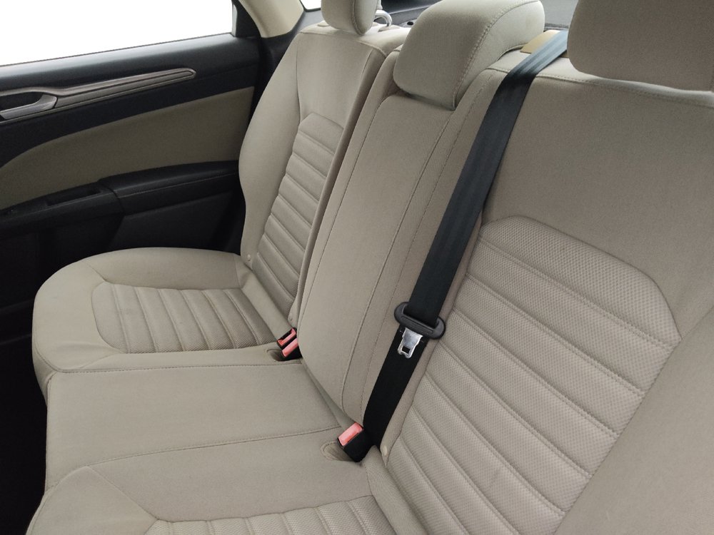 Used 2017 Ford Fusion S FWD image 18