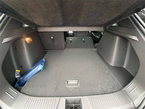 New 2026 Chevrolet Trax RS w/ Sunroof Package image 12