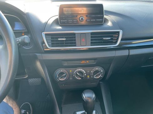 Used 2014 MAZDA MAZDA3 i Touring image 15