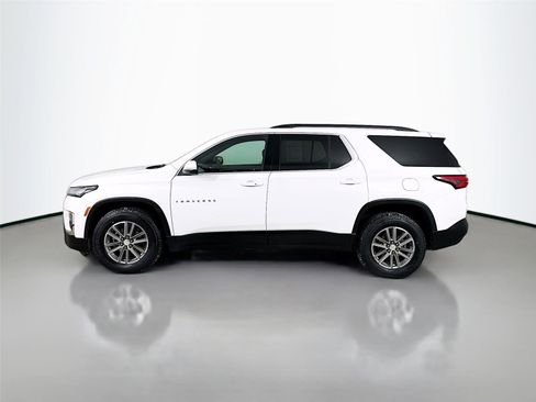 Used 2023 Chevrolet Traverse LT image 5