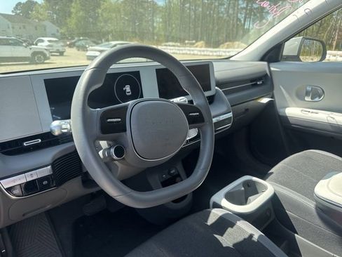 Used 2023 Hyundai Ioniq 5 SE image 11