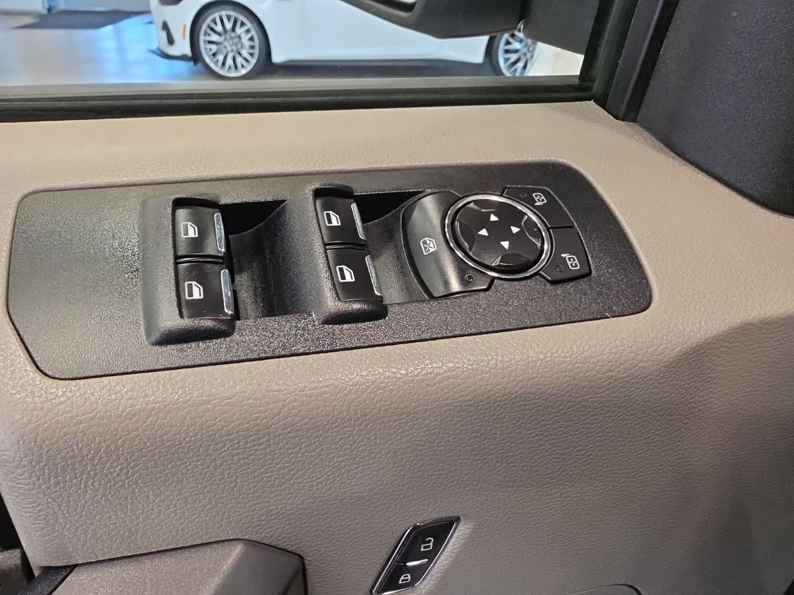 Used 2015 Ford F150 XLT w/ Equipment Group 301A Mid AWD/4WD image 24