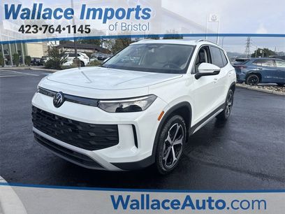 New 2025 Volkswagen Tiguan SE