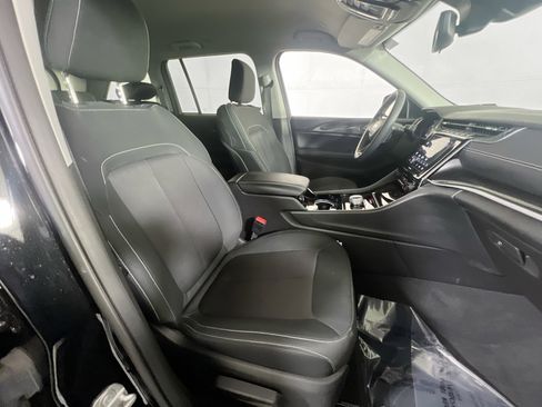 Used 2023 Jeep Grand Cherokee Laredo w/ Trailer Tow Prep Group (B) image 25