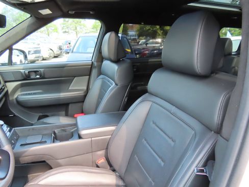 Used 2024 Hyundai Santa Fe Calligraphy AWD/4WD image 28