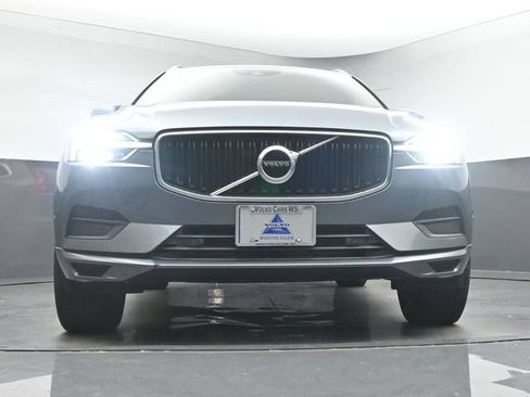 Used 2019 Volvo XC60 T5 Momentum w/ Multimedia Package AWD/4WD image 11