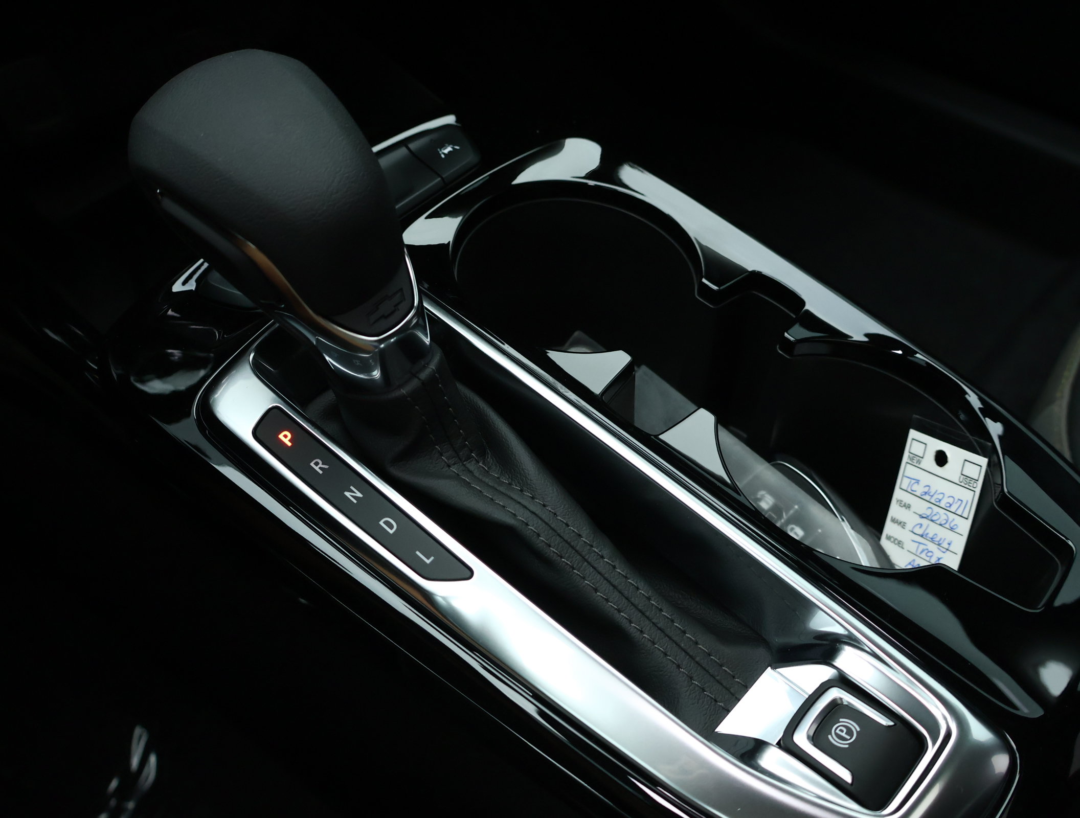 New 2026 Chevrolet Trax ACTIV w/ Sunroof Package FWD image 17