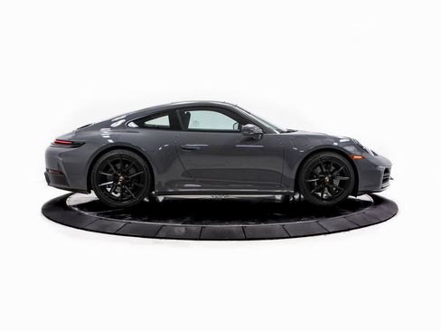 Certified 2025 Porsche 911 Carrera image 8