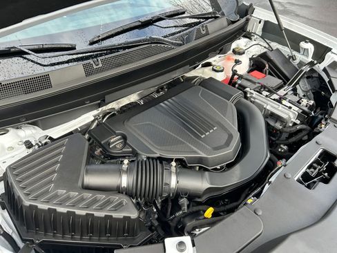 New 2026 GMC Acadia Elevation image 30