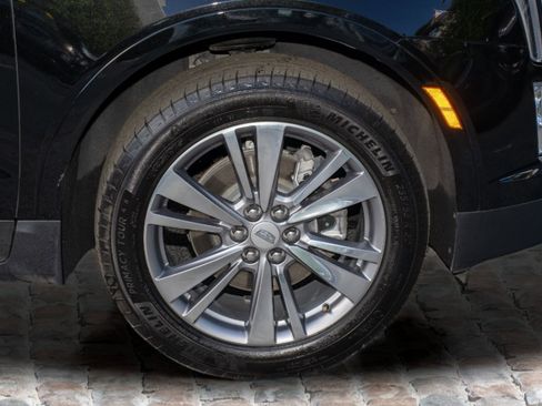 Used 2025 Cadillac XT5 Premium Luxury image 41