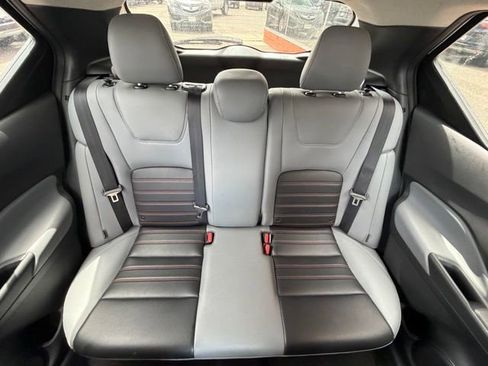 Used 2021 Nissan Kicks SR w/ SR Premium Package FWD image 17