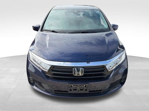 Used 2023 Honda Odyssey Touring image 2