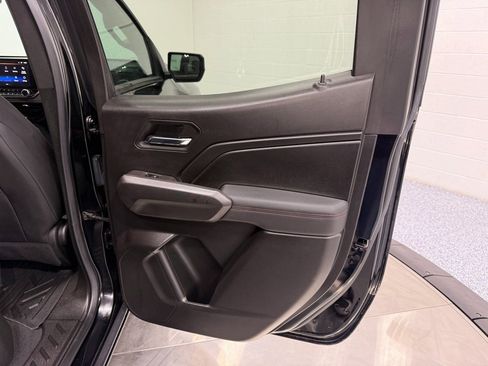 Used 2023 Chevrolet Colorado Z71 w/ Z71 Convenience Package 2 image 30