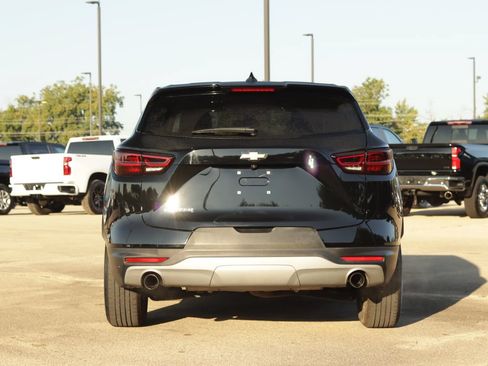 Used 2025 Chevrolet Blazer LT FWD image 6