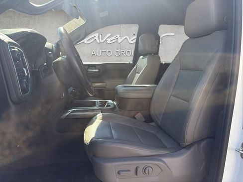 Used 2019 Chevrolet Silverado 1500 LTZ w/ LTZ Convenience Package AWD/4WD image 19