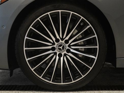 Used 2024 Mercedes-Benz C 300 4MATIC Sedan image 9