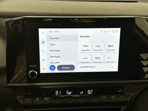 Used 2025 Toyota Camry LE image 11