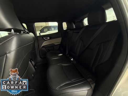 Used 2025 Jeep Compass Limited AWD/4WD image 23