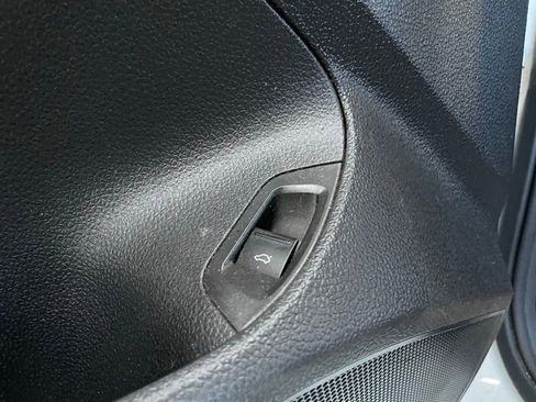 Used 2021 Volkswagen Passat 2.0T SE image 28