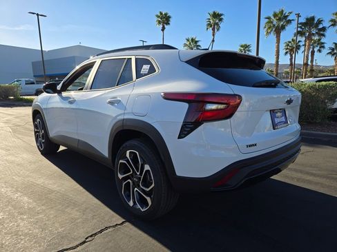New 2026 Chevrolet Trax RS w/ Sunroof Package image 3