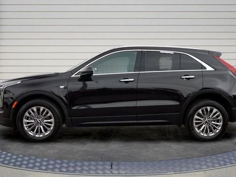 Used 2024 Cadillac XT4 Premium Luxury AWD/4WD image 4